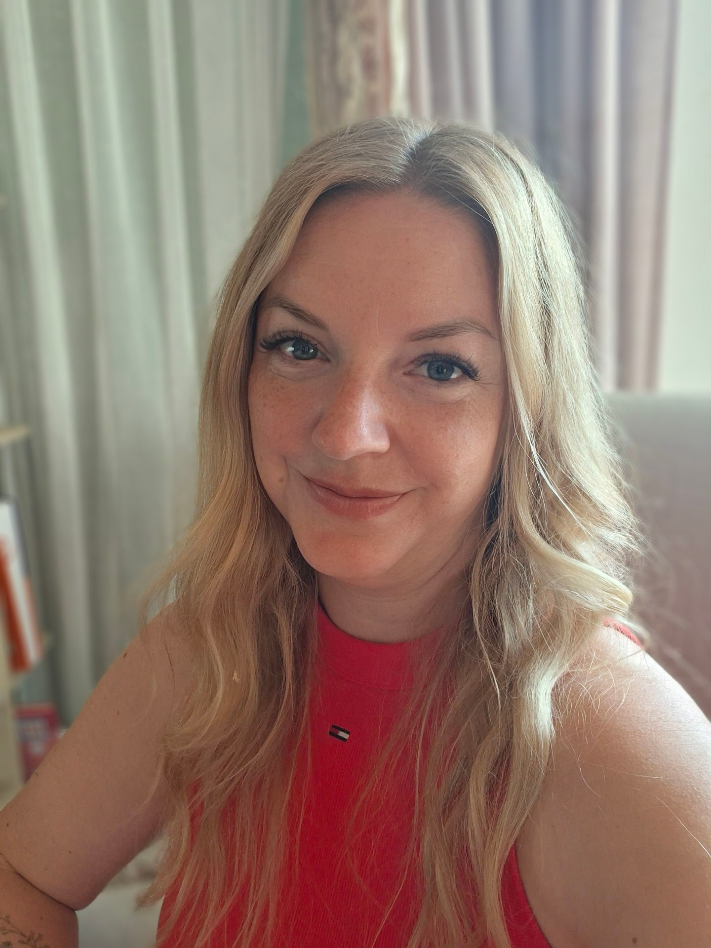 Jessica Beatrice Aicheler in ihrem Meditationsraum in Gäufelden